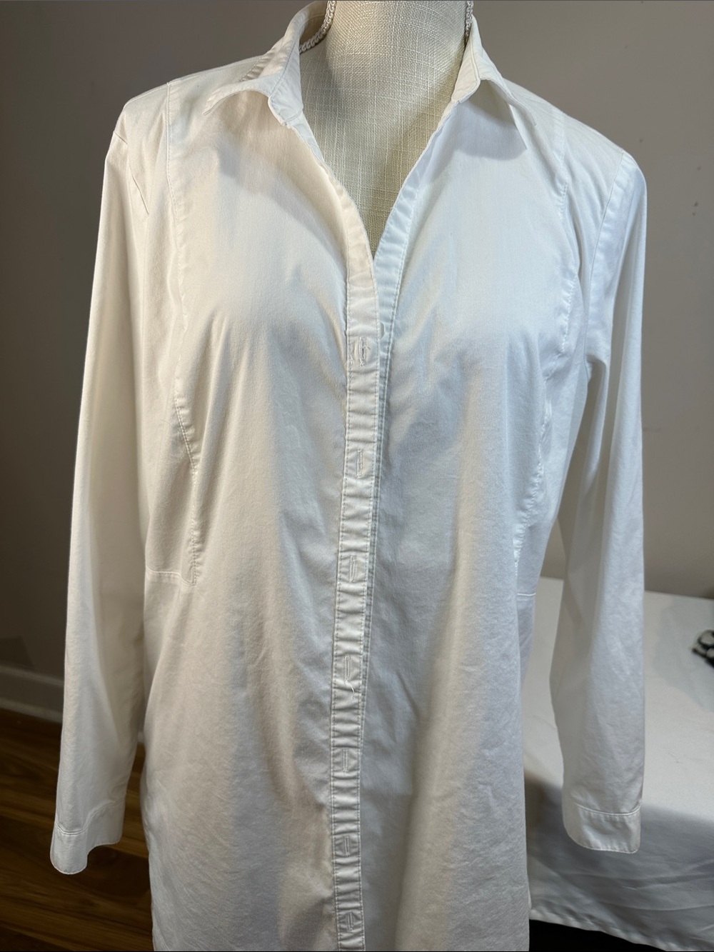 J. Jill White Tailored Button-Front Shirt